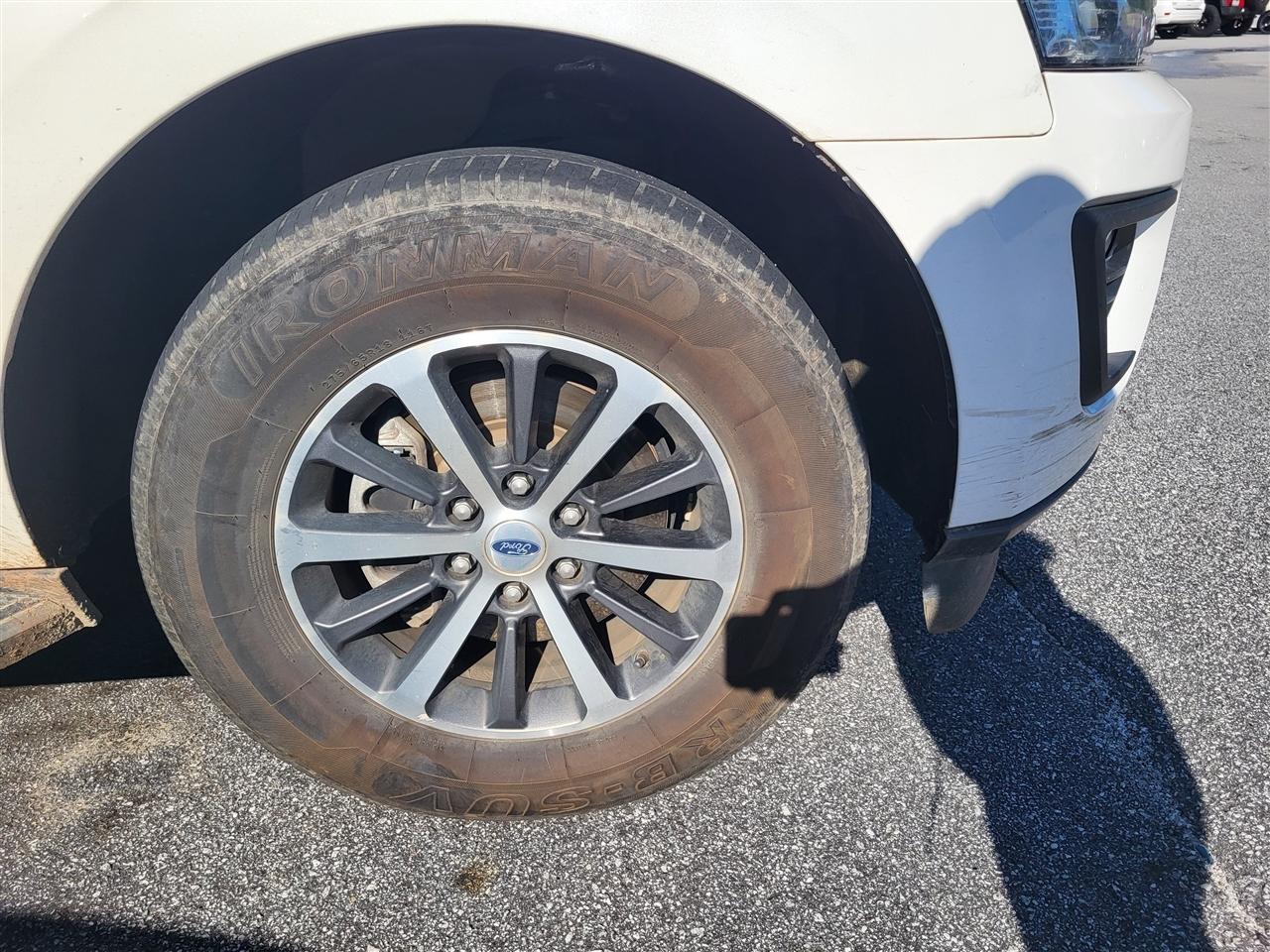 Ford Expedition MAX XLT 4WD 2021