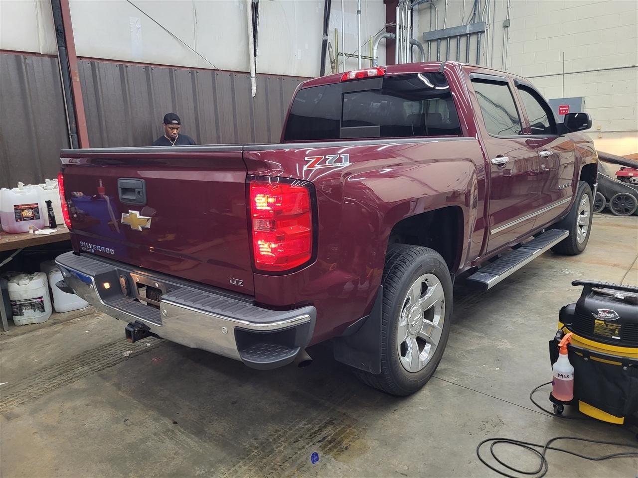 Chevrolet Silverado 1500 2LZ Crew Cab 4WD 2014