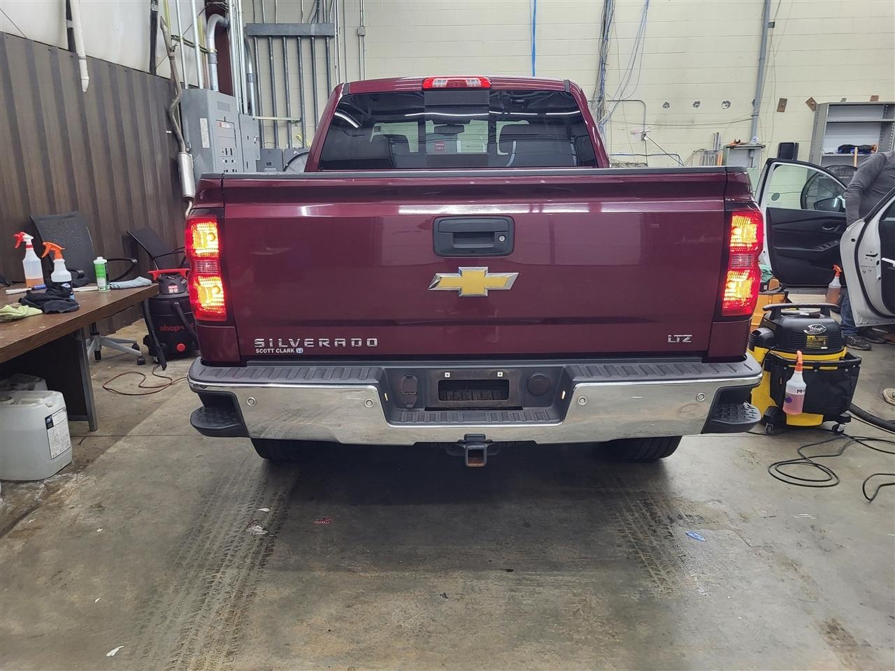 Chevrolet Silverado 1500 2LZ Crew Cab 4WD 2014