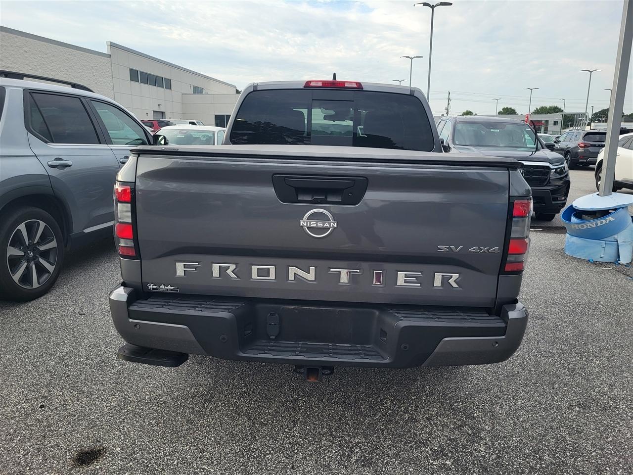 Nissan Frontier SV Crew Cab 4WD 2024