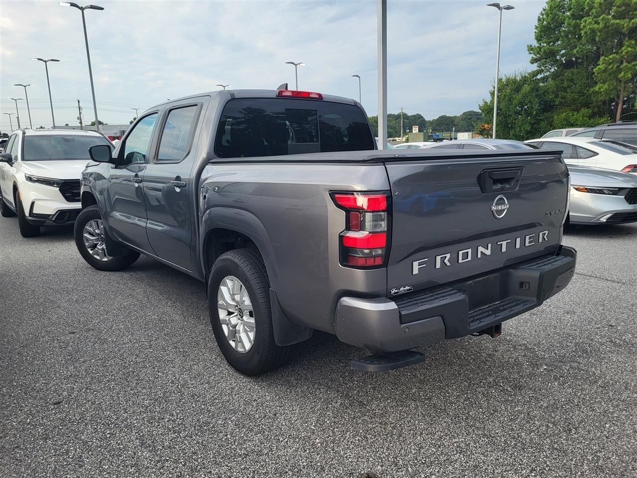 Nissan Frontier SV Crew Cab 4WD 2024