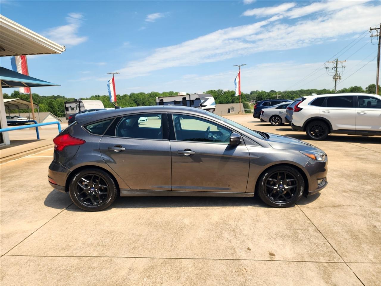 Ford Focus SE Hatch 2016