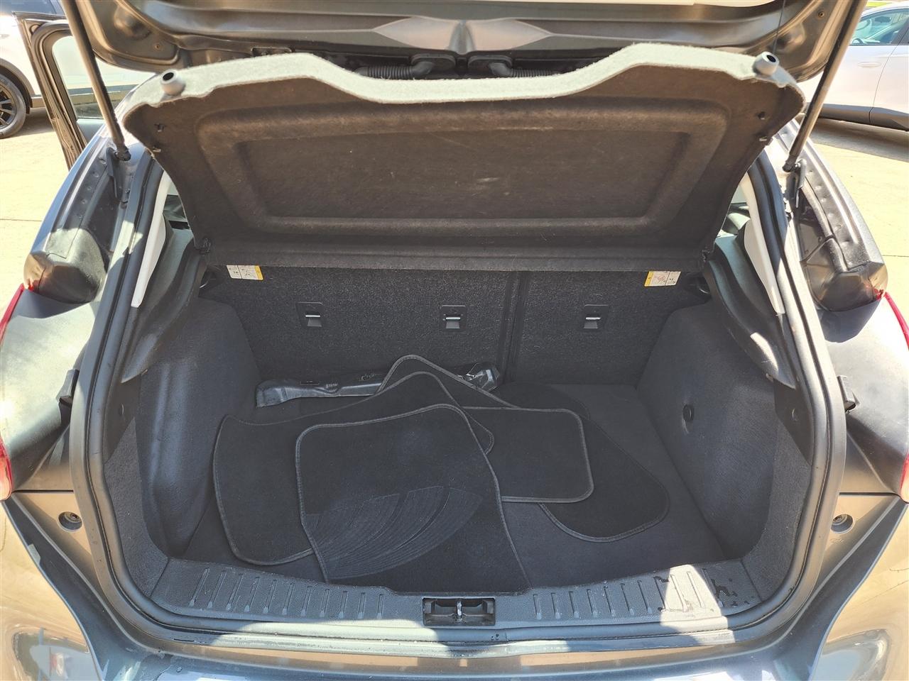 Ford Focus SE Hatch 2016