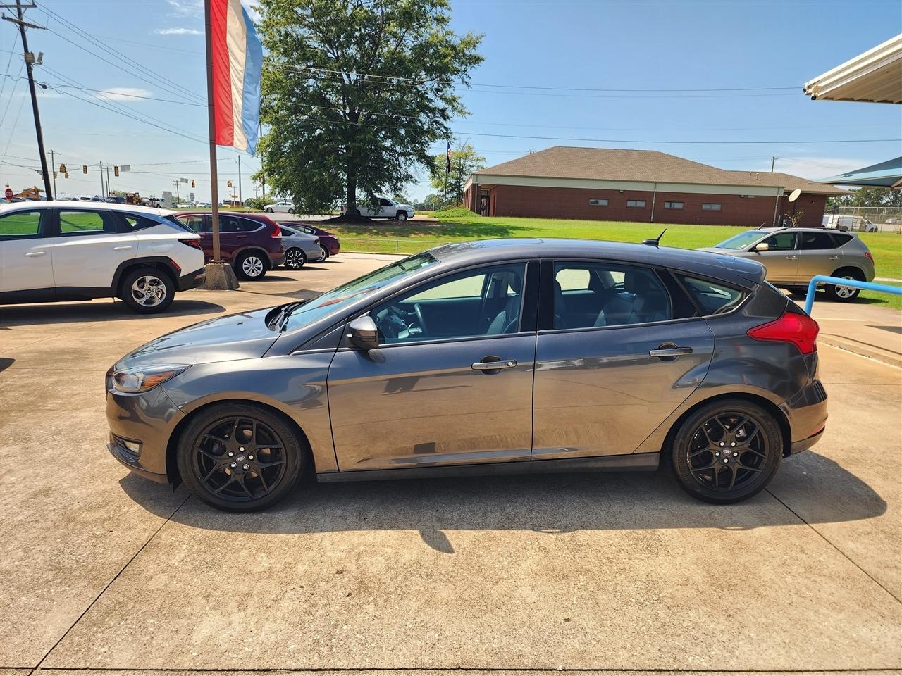 Ford Focus SE Hatch 2016