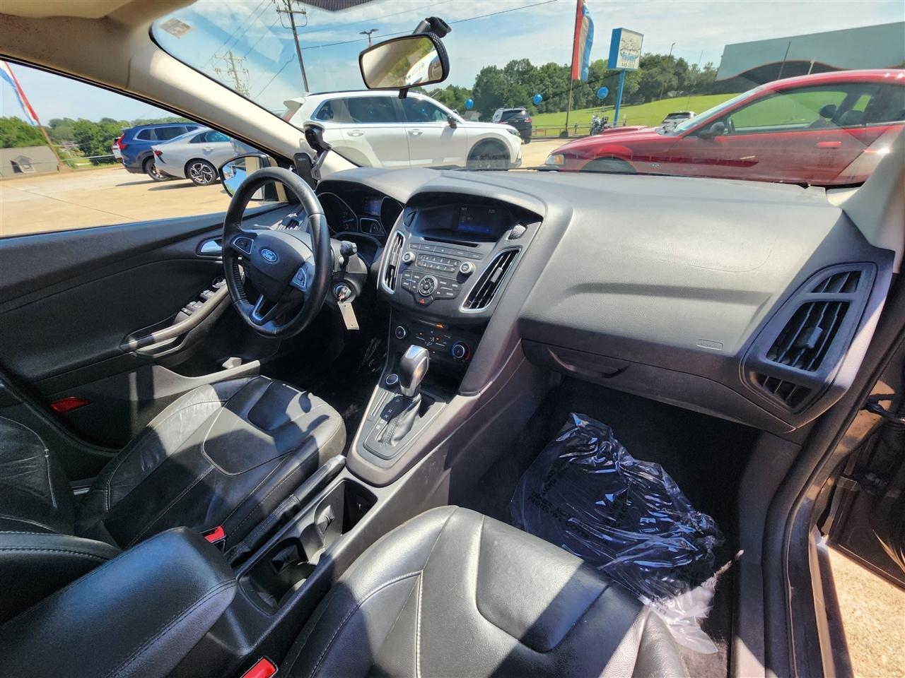 Ford Focus SE Hatch 2016