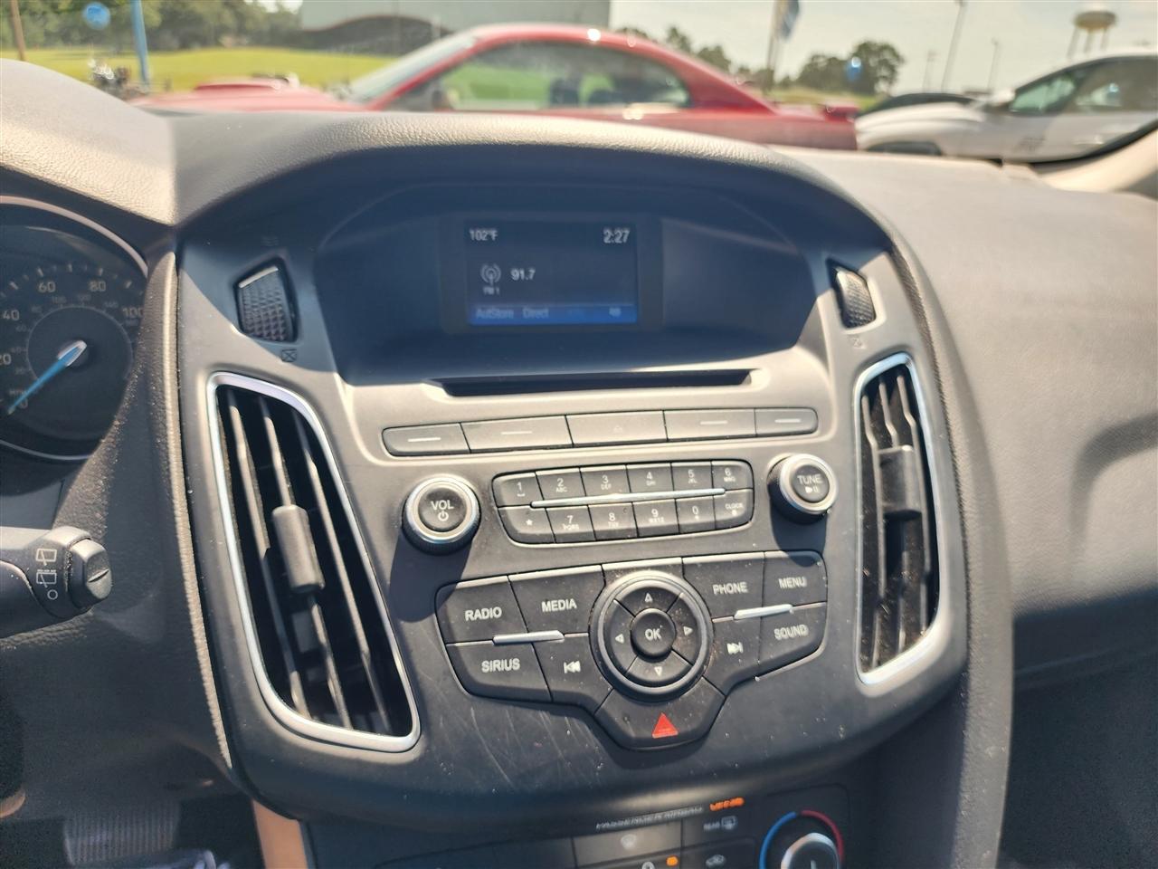 Ford Focus SE Hatch 2016