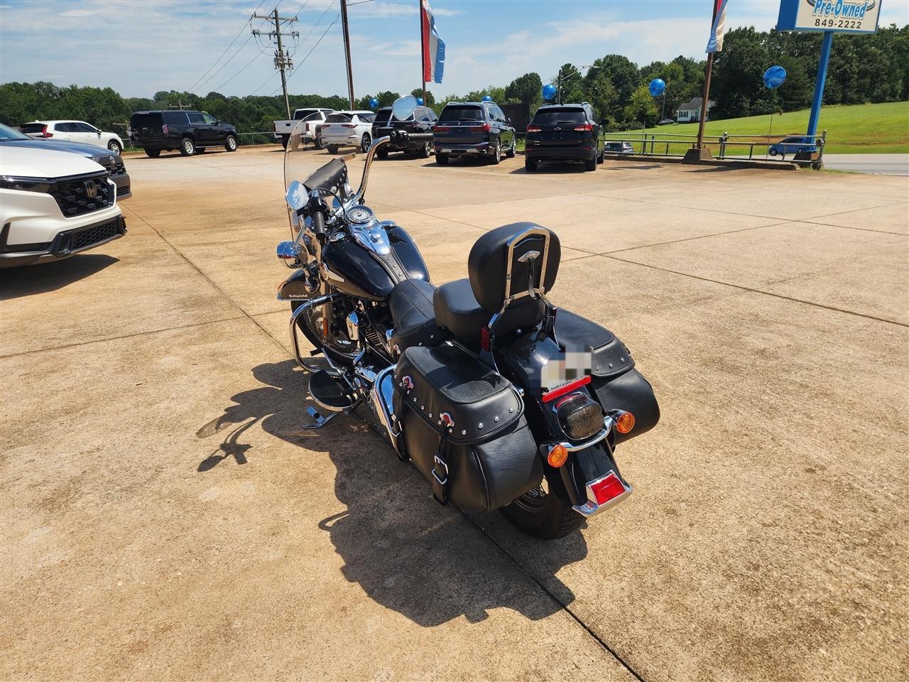 Harley-Davidson FLSTC103  2017