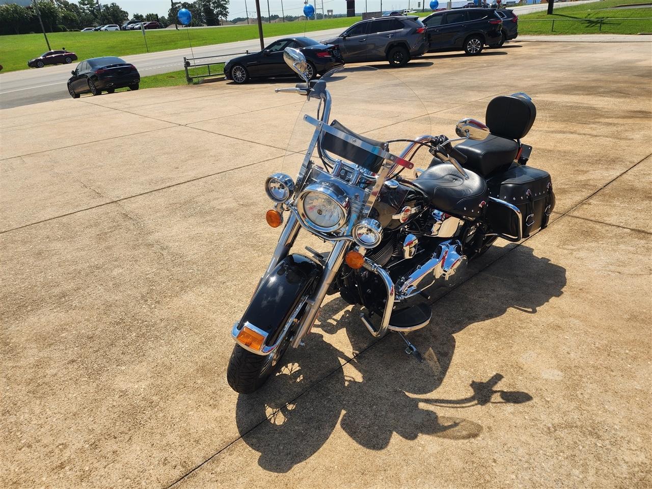 Harley-Davidson FLSTC103  2017