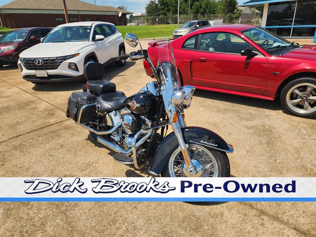 Harley-Davidson FLSTC103  2017