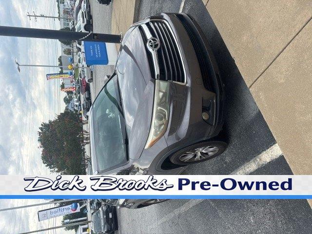 Toyota Highlander XLE FWD V6 2015