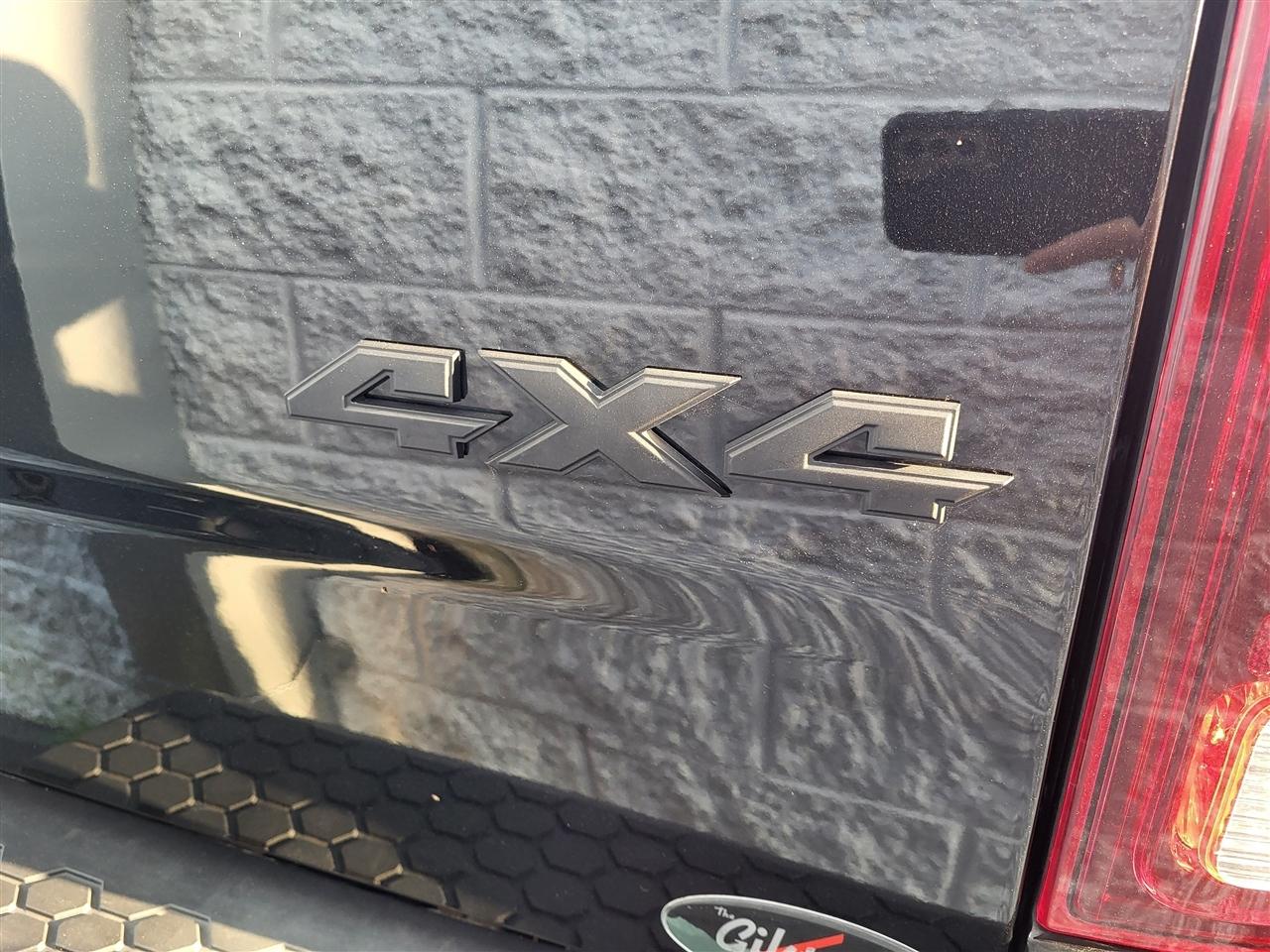 RAM 1500 Classic Tradesman Crew Cab SWB 4WD 2024