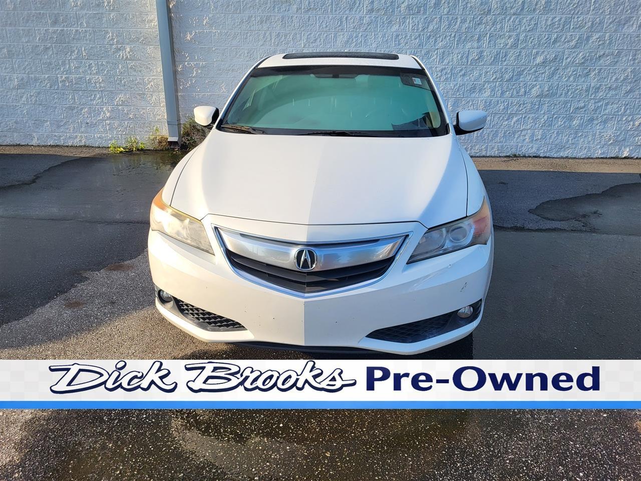 Acura ILX 5-Spd AT w/ Technology Package 2013
