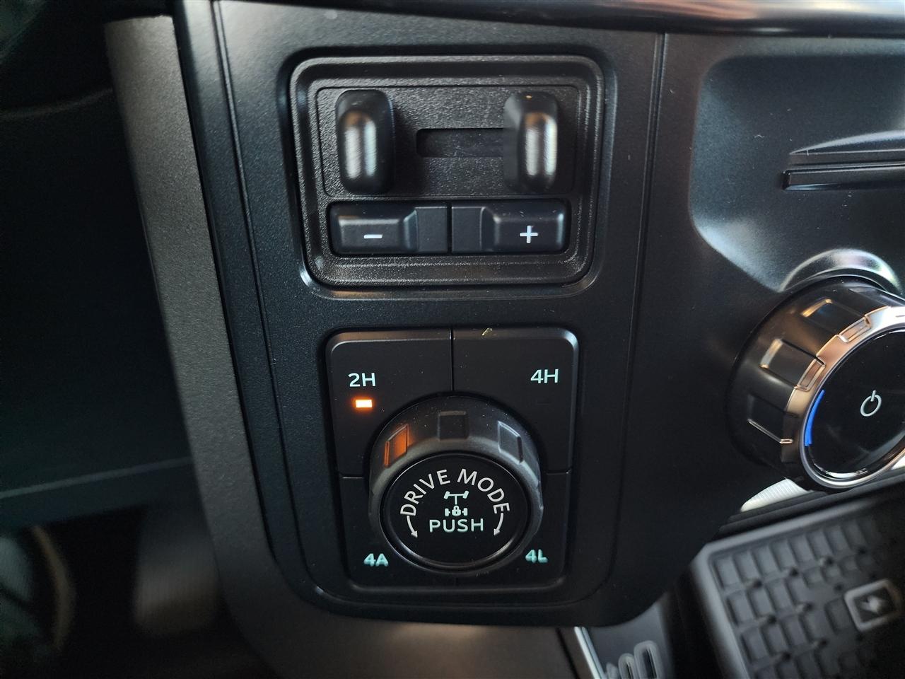 Ford F-150 Tremor SuperCrew 4WD 2025