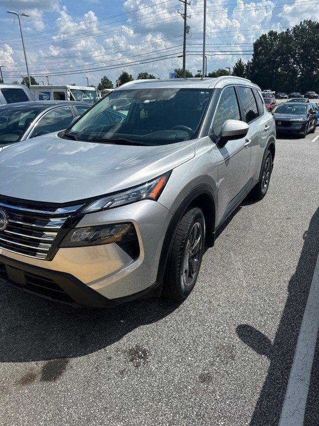 Nissan Rogue SV 2024