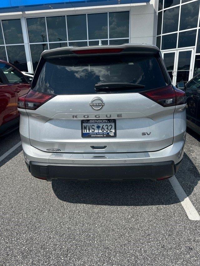 Nissan Rogue SV 2024