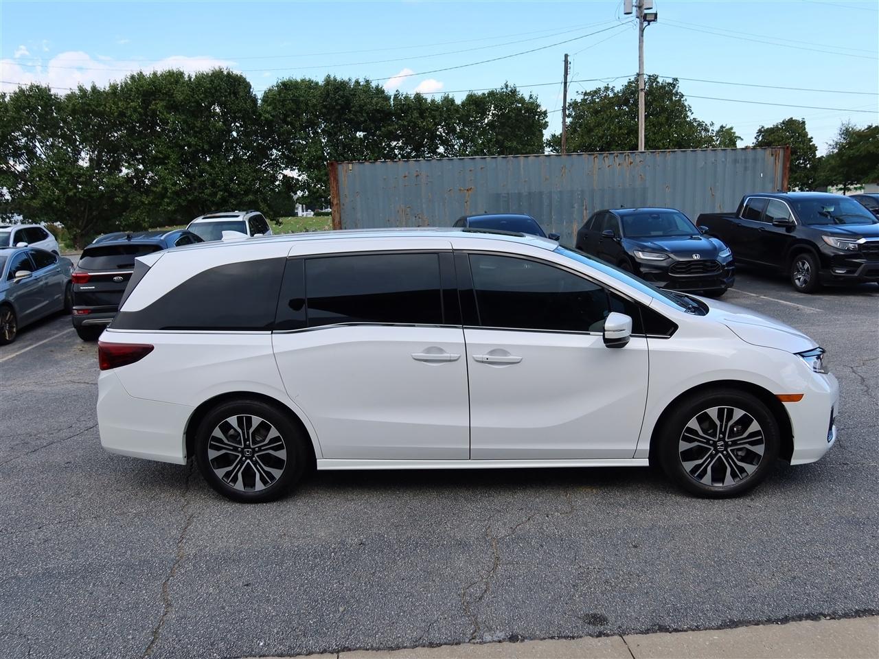 Honda Odyssey Elite 2025