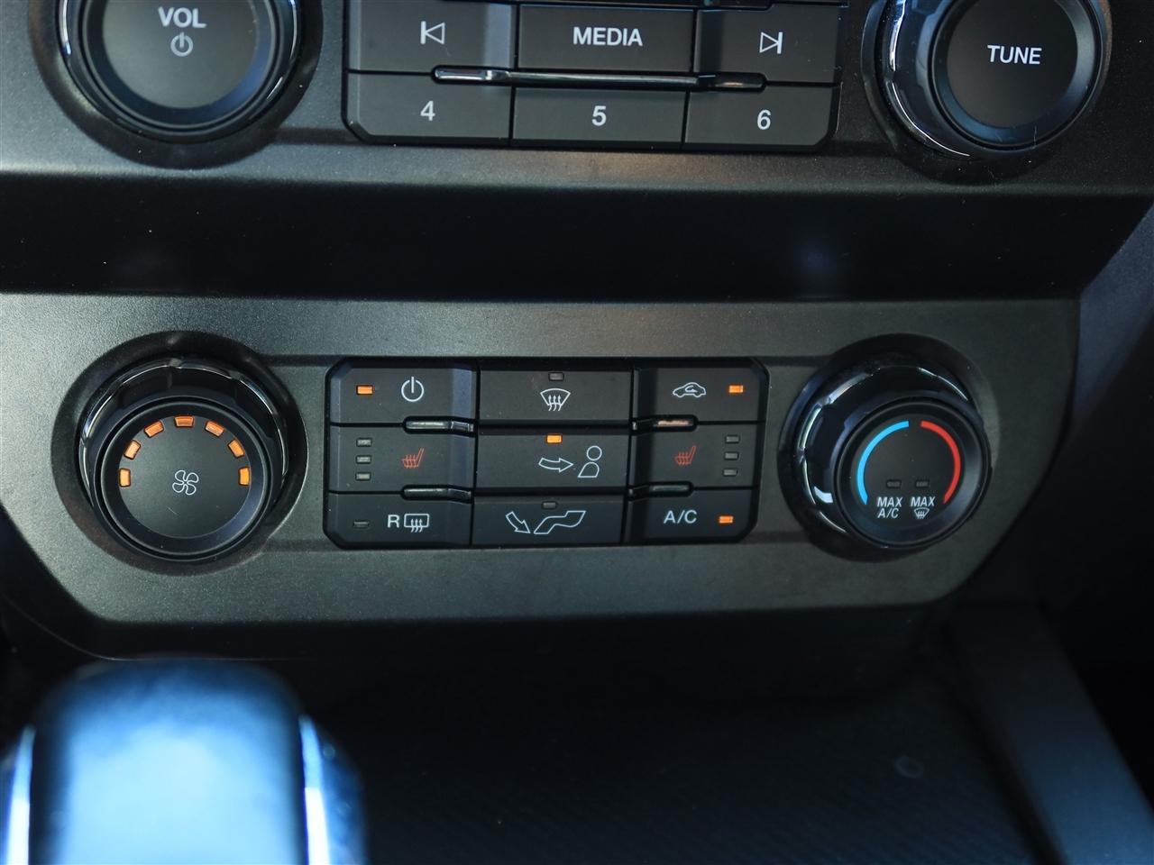 Ford F-150 XL SuperCrew 5.5-ft. Bed 4WD 2019