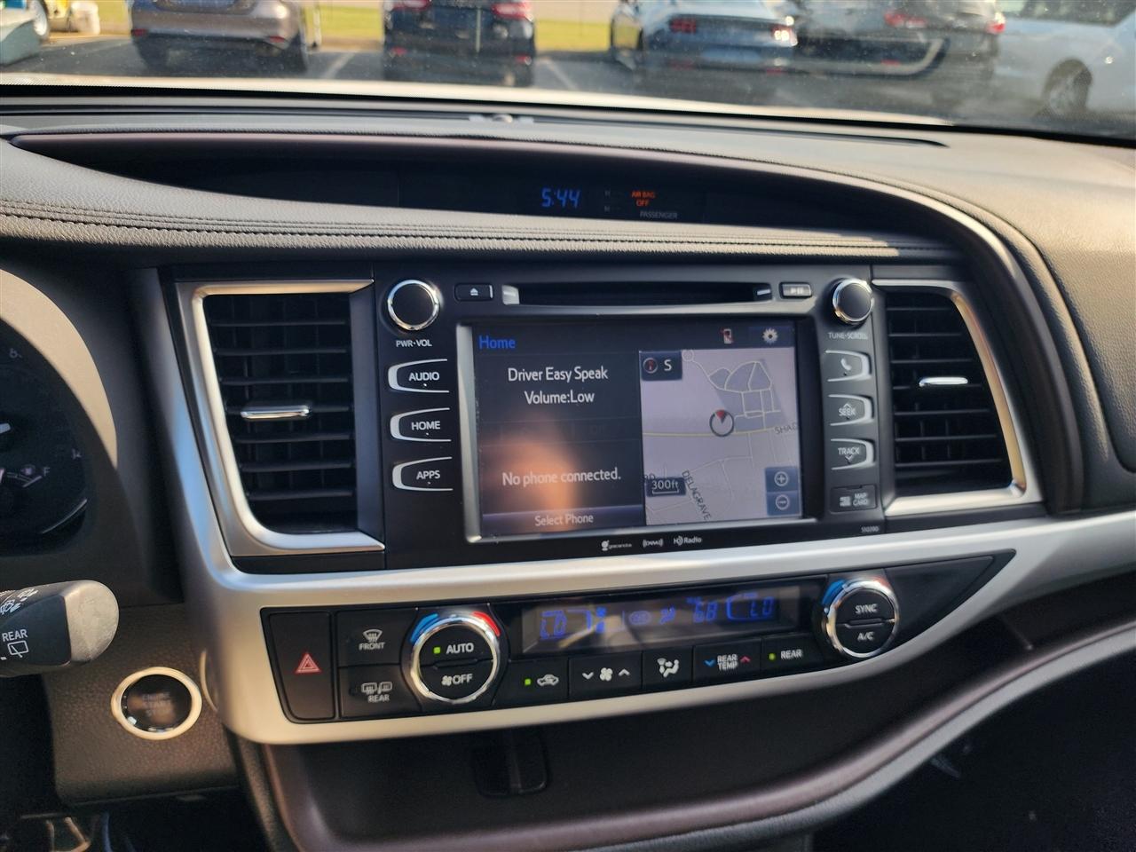 Toyota Highlander XLE AWD V6 2019