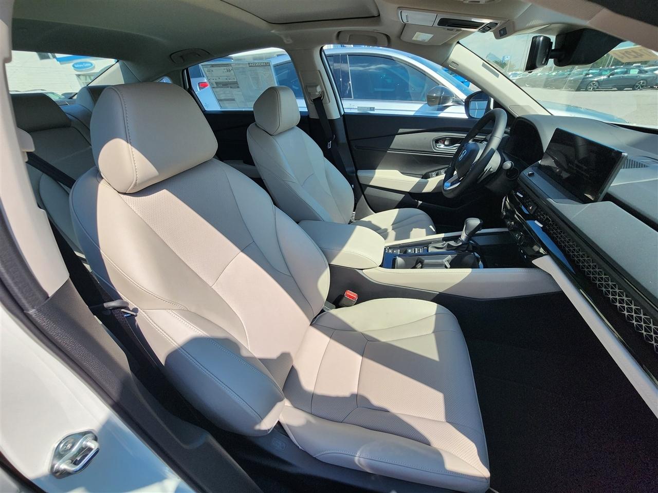 Honda Accord Touring Hybrid 2026