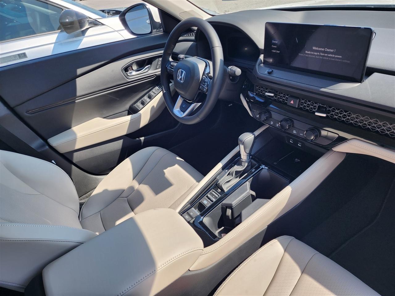 Honda Accord Touring Hybrid 2026