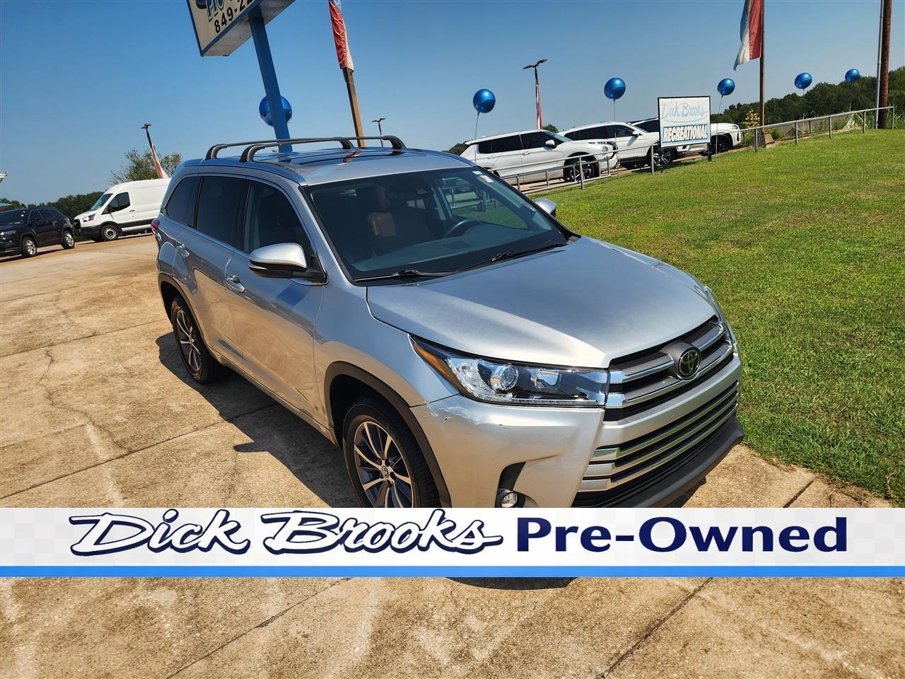 Toyota Highlander Limited FWD V6 2019