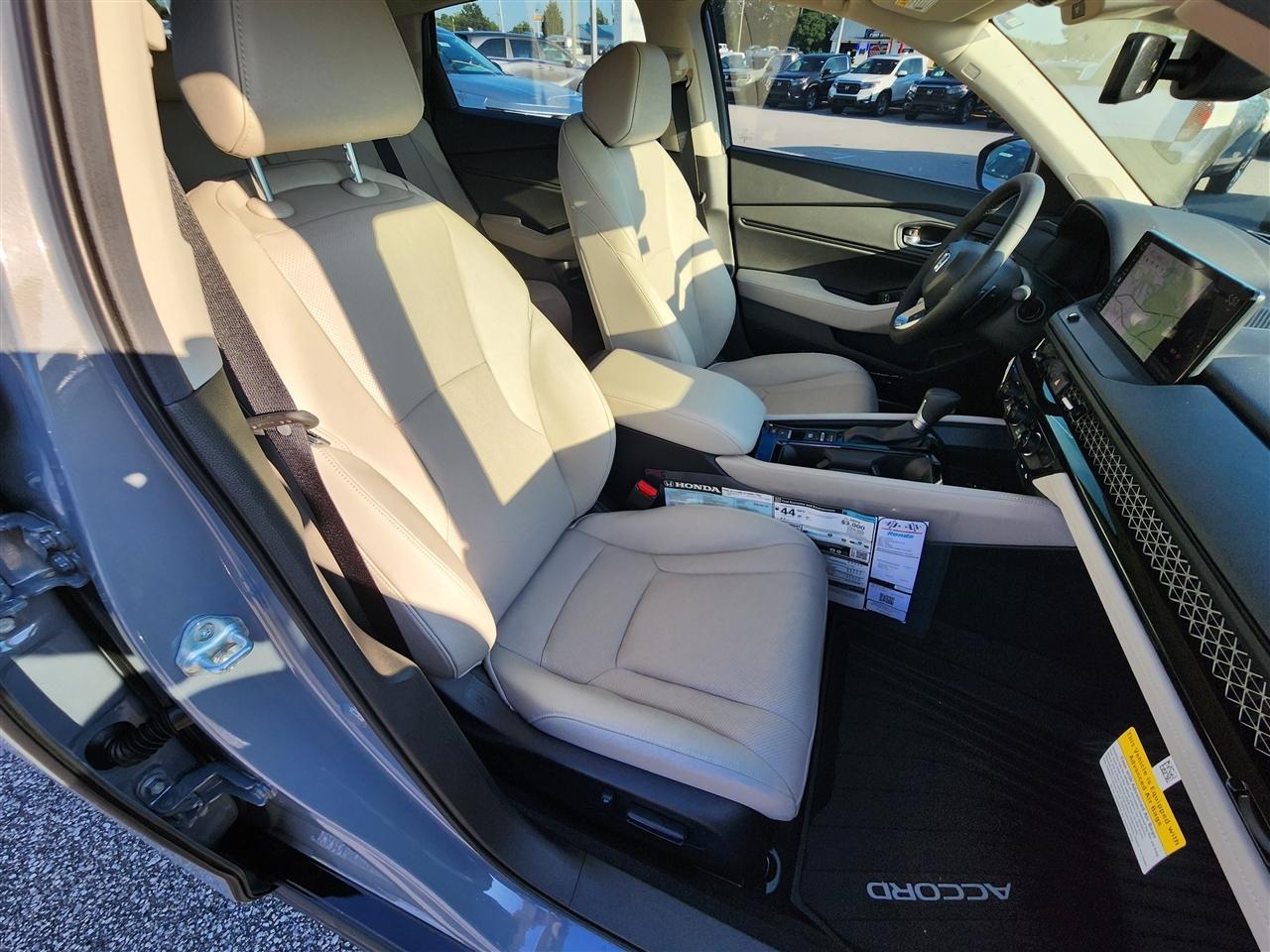 Honda Accord Touring Hybrid 2026