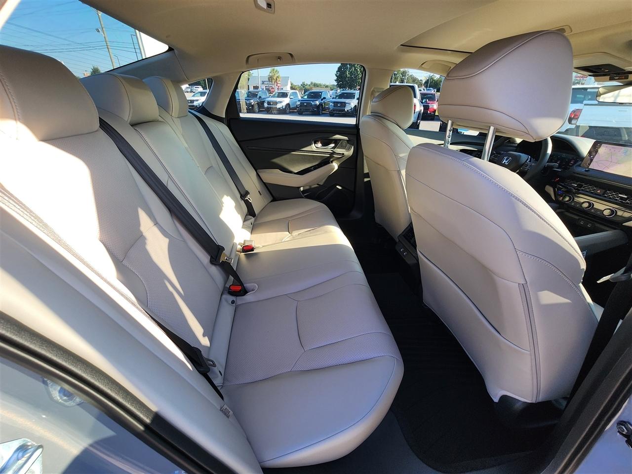 Honda Accord Touring Hybrid 2026