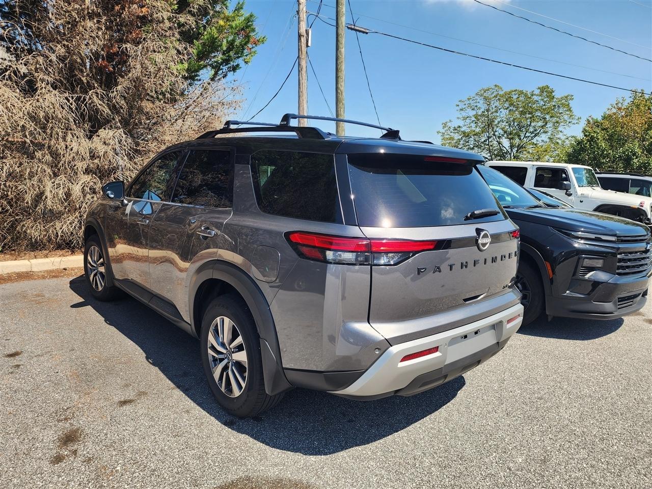 Nissan Pathfinder SL 4WD 2022