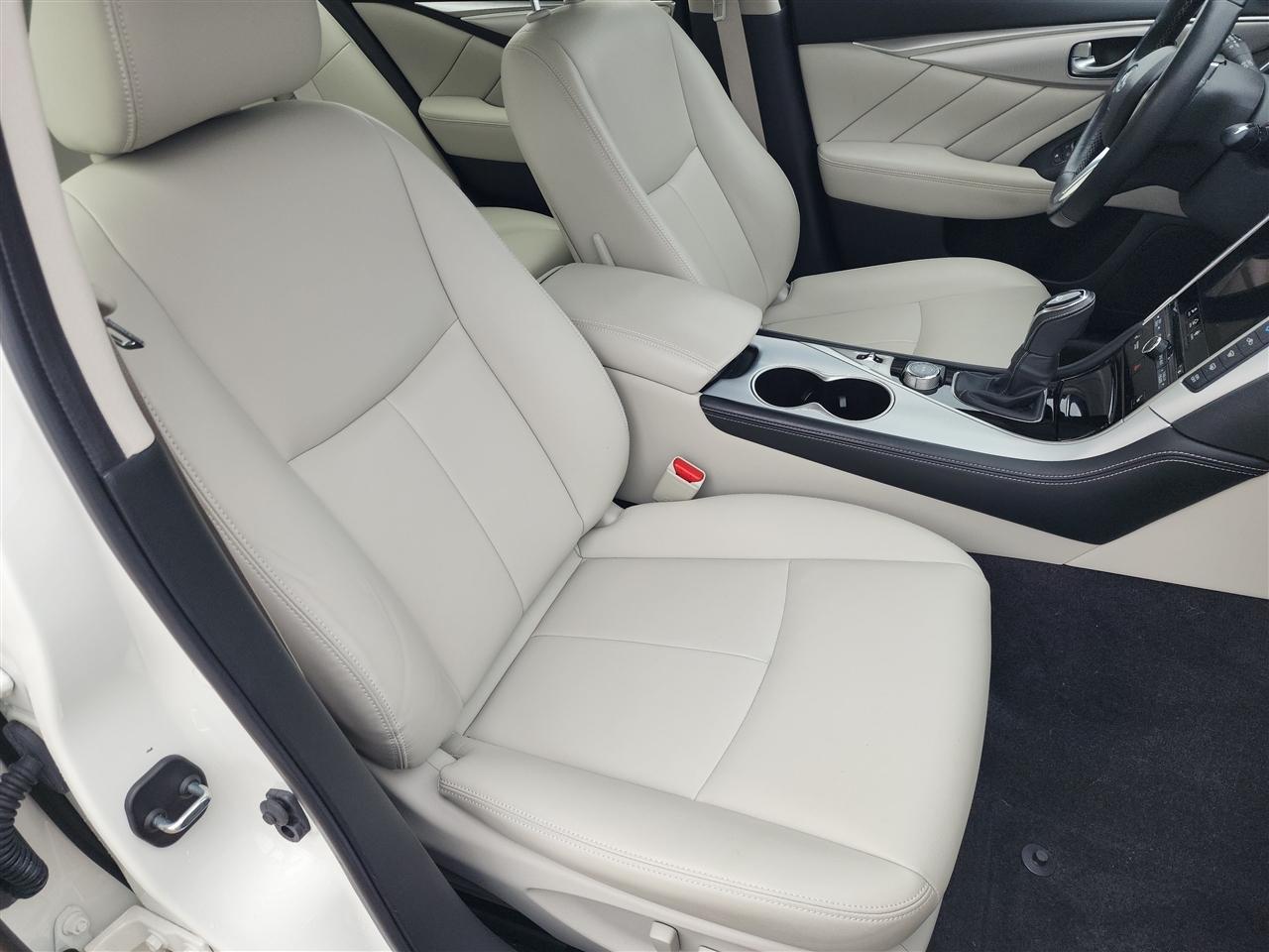 Infiniti Q50 3.0t LUXE 2021