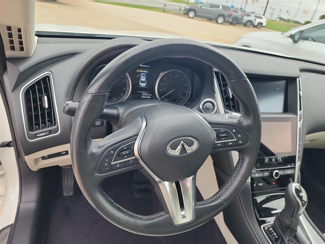 Infiniti Q50 3.0t LUXE 2021