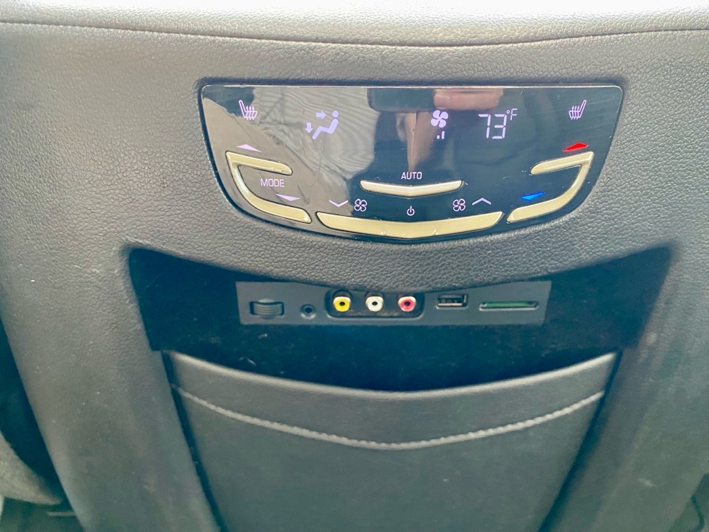 Cadillac Escalade  2015