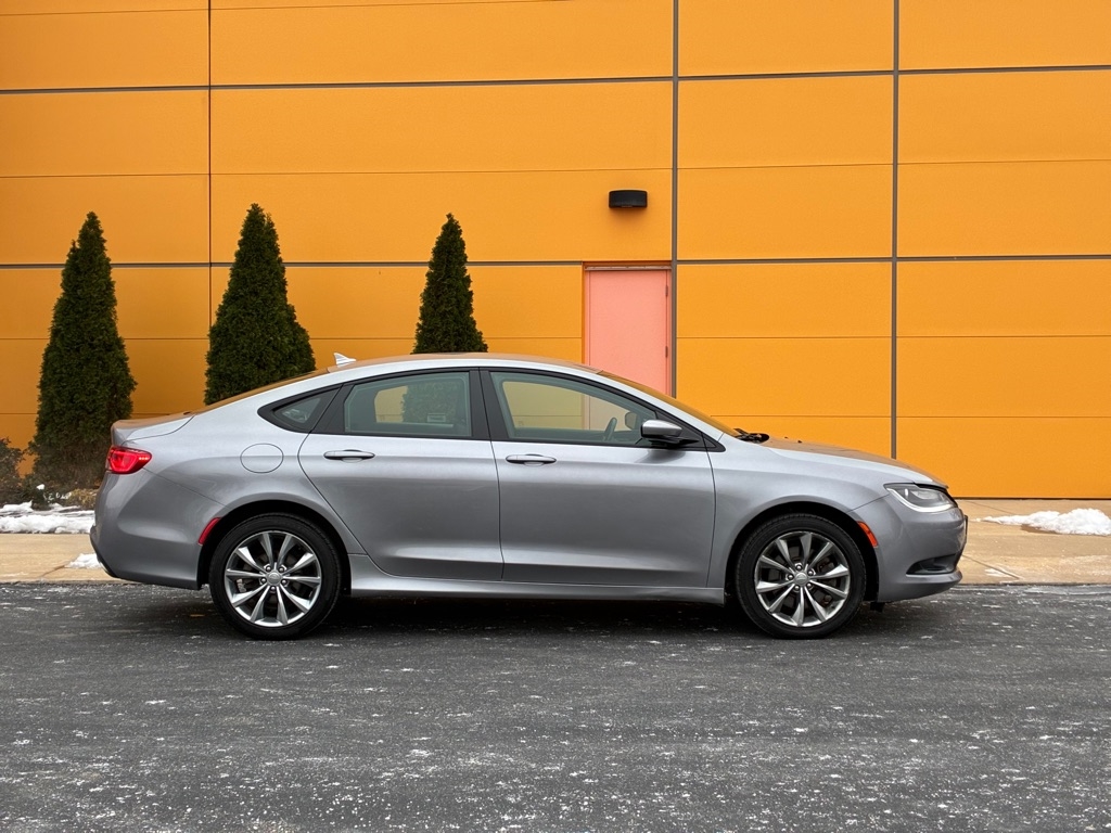Chrysler 200  2015