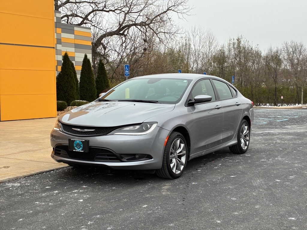 Chrysler 200  2015