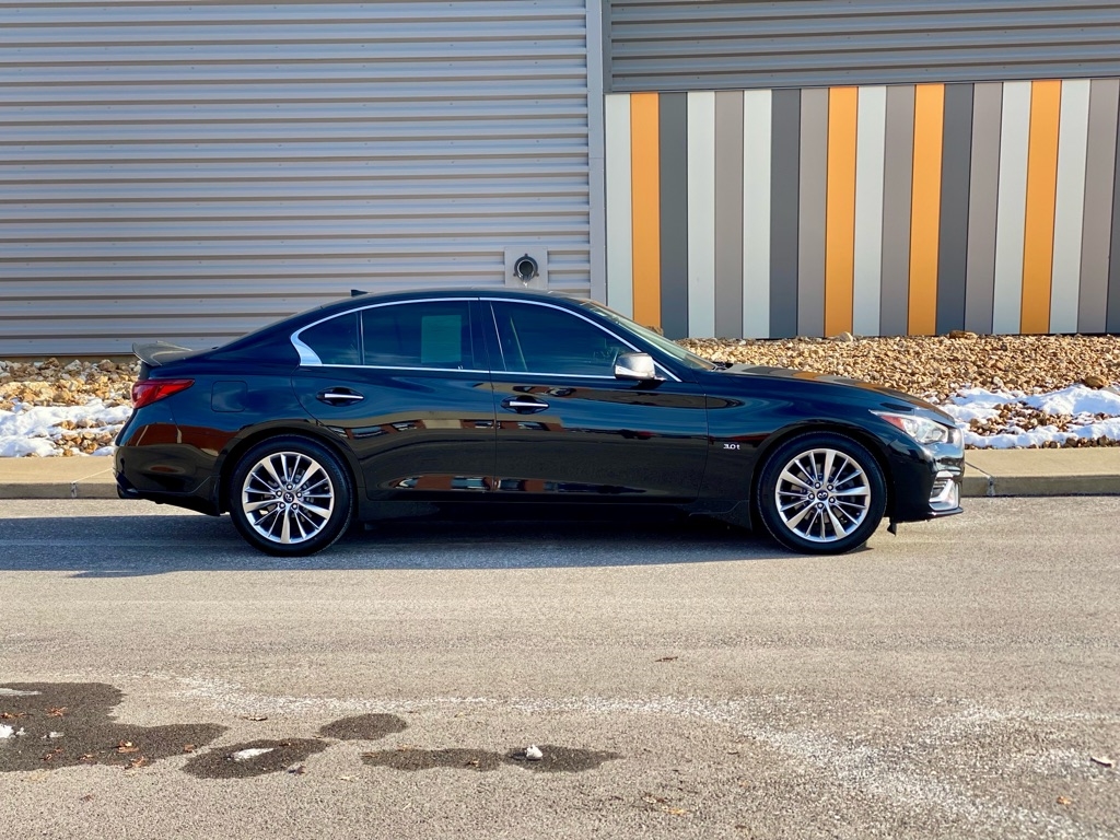 Infiniti Q50  2018