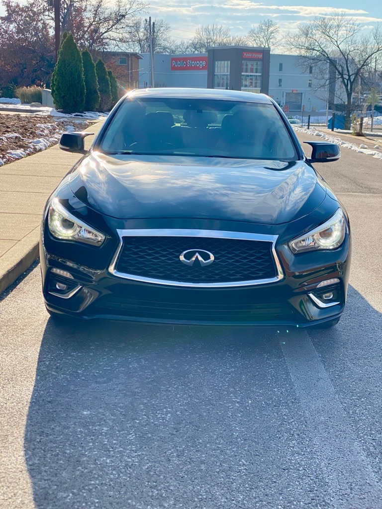 Infiniti Q50  2018