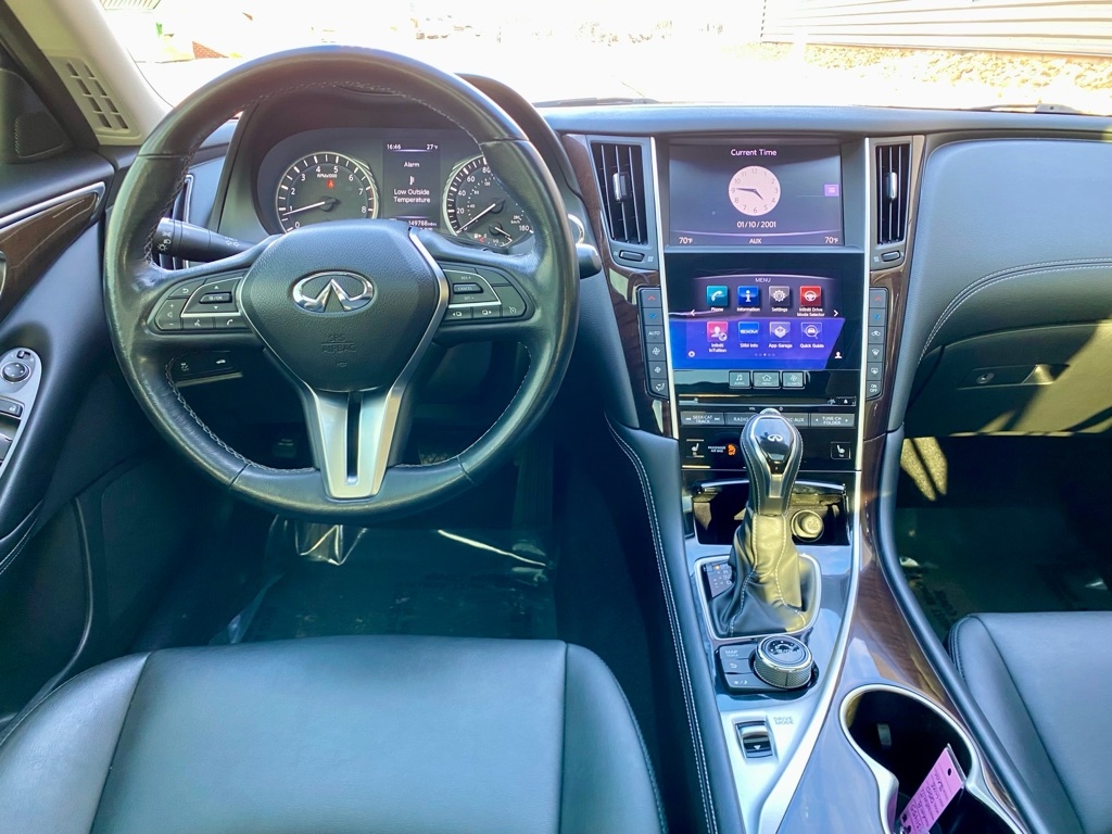 Infiniti Q50  2018