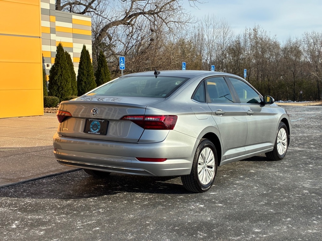 Volkswagen Jetta  2020