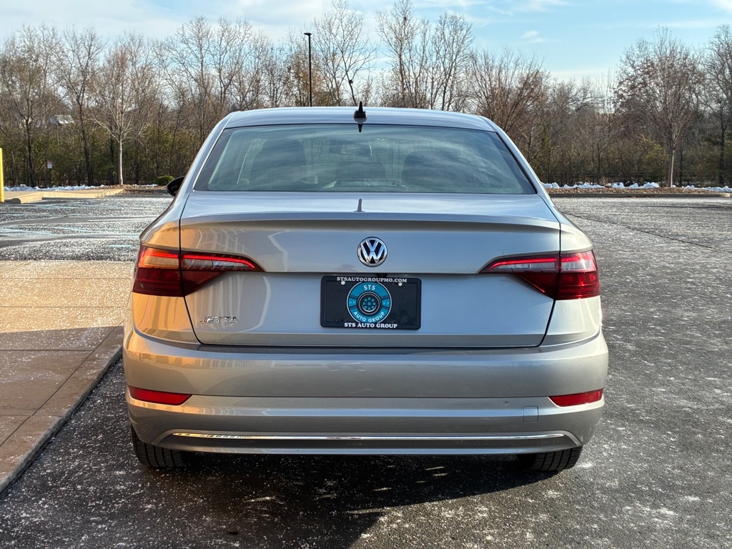 Volkswagen Jetta  2020