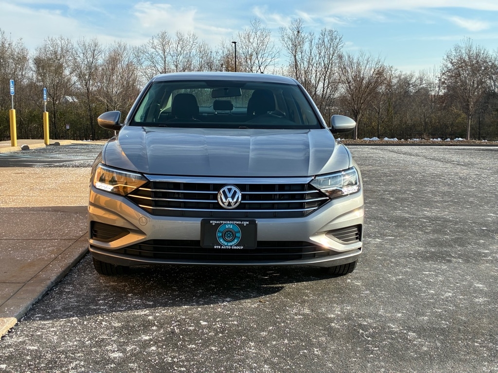 Volkswagen Jetta  2020