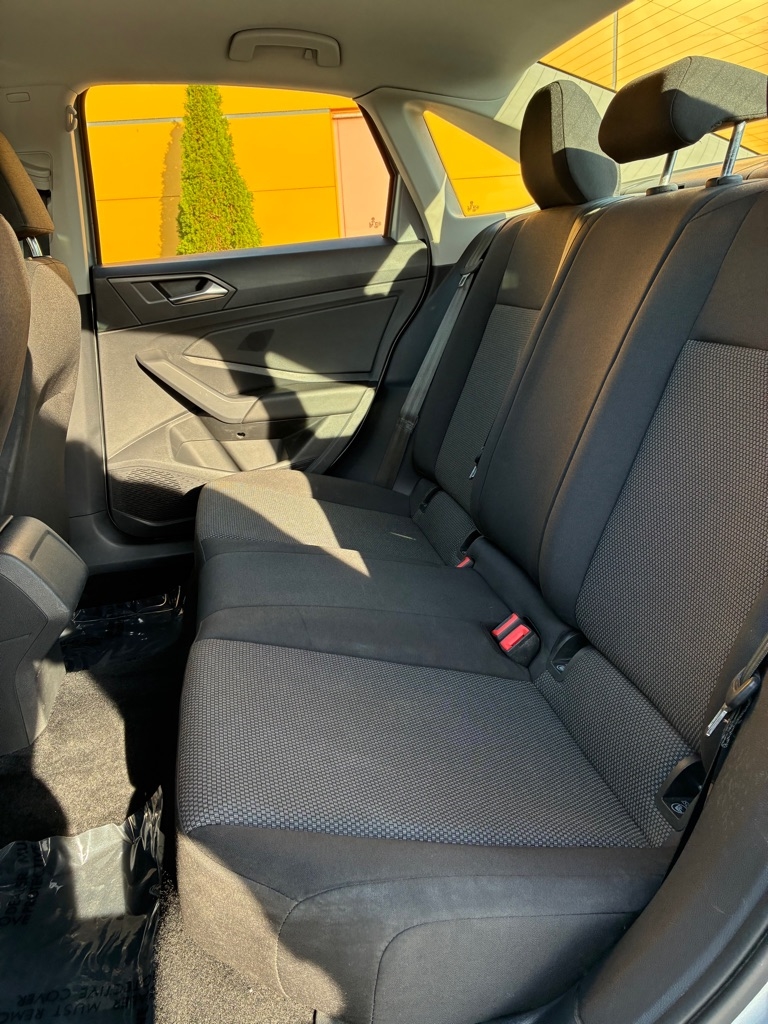 Volkswagen Jetta  2020