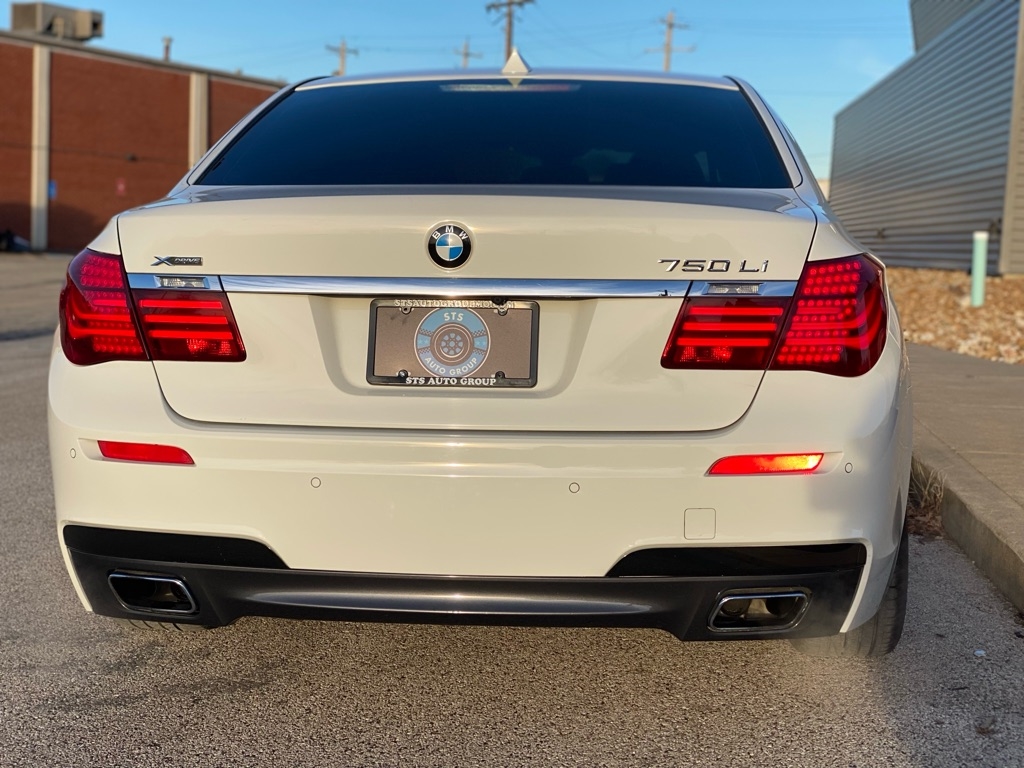 BMW Alpina B7  2015