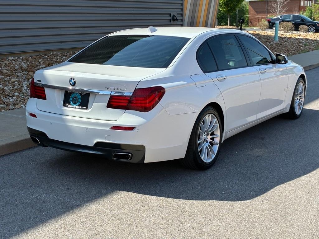 BMW Alpina B7  2015
