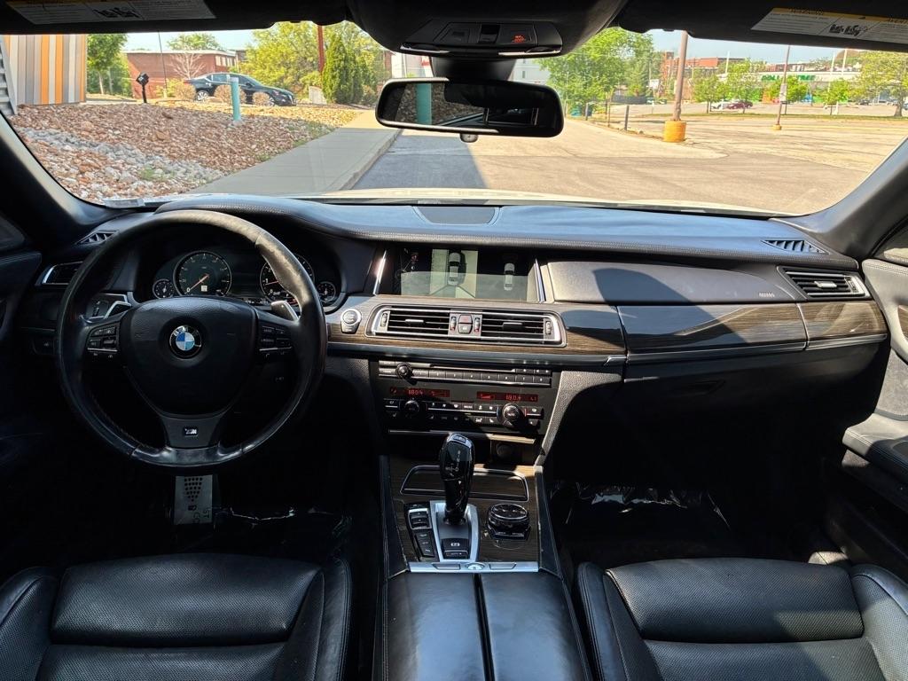 BMW Alpina B7  2015