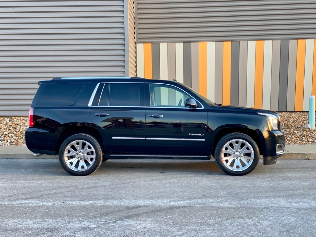 GMC Yukon Denali  2016