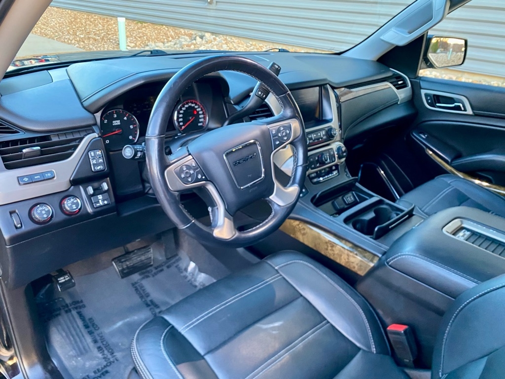 GMC Yukon Denali  2016
