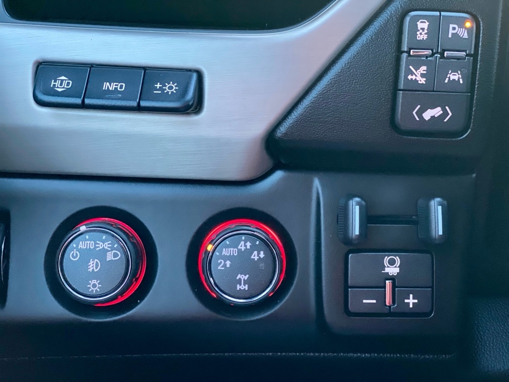 GMC Yukon Denali  2016