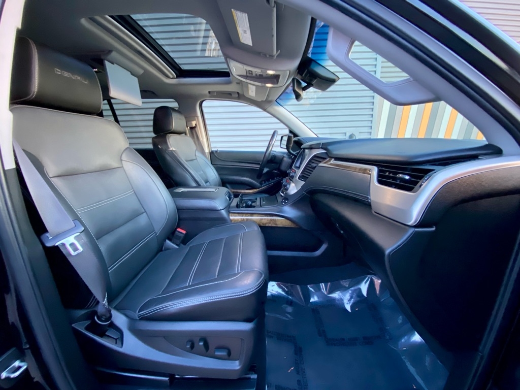 GMC Yukon Denali  2016