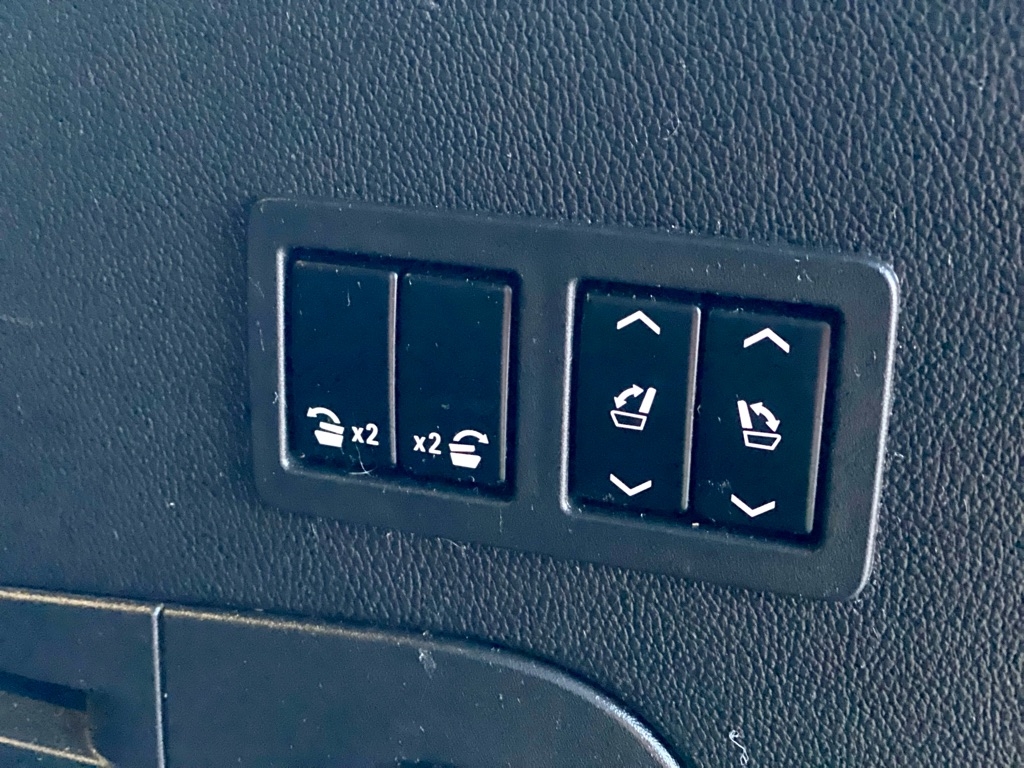 GMC Yukon Denali  2016