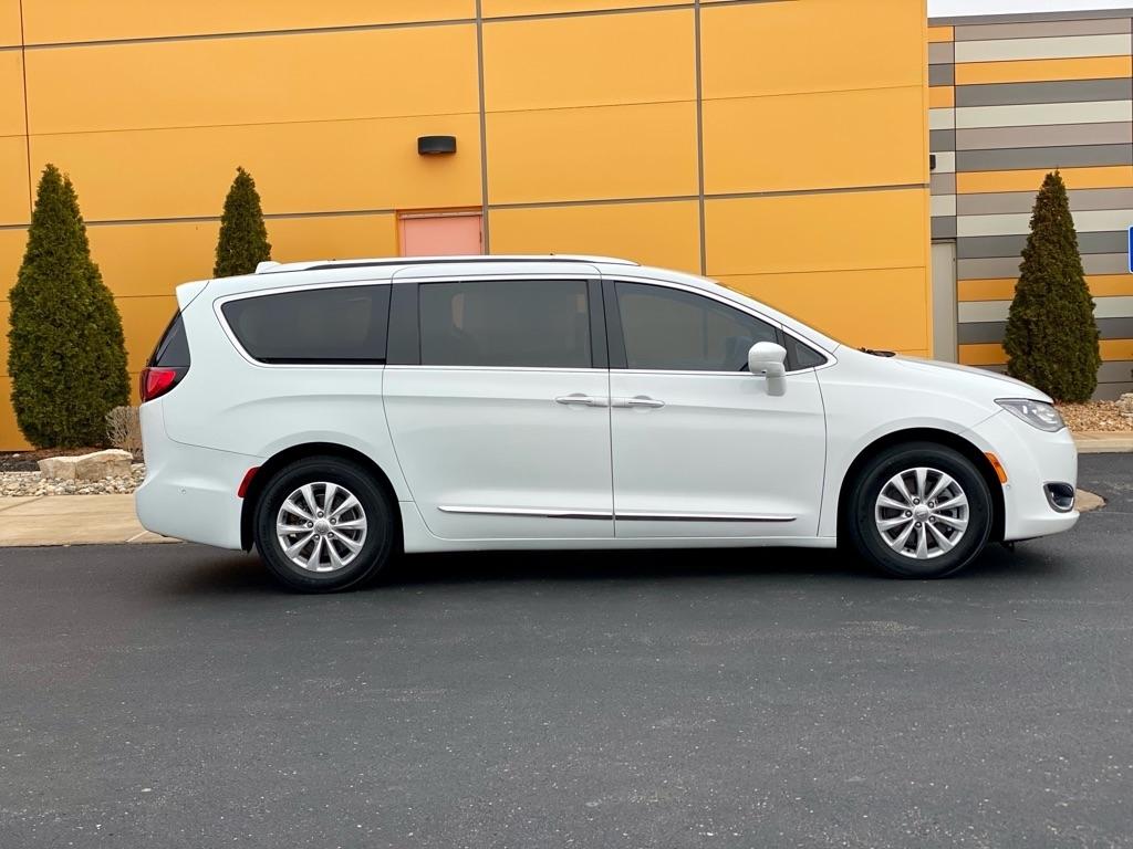 Chrysler Pacifica  2018