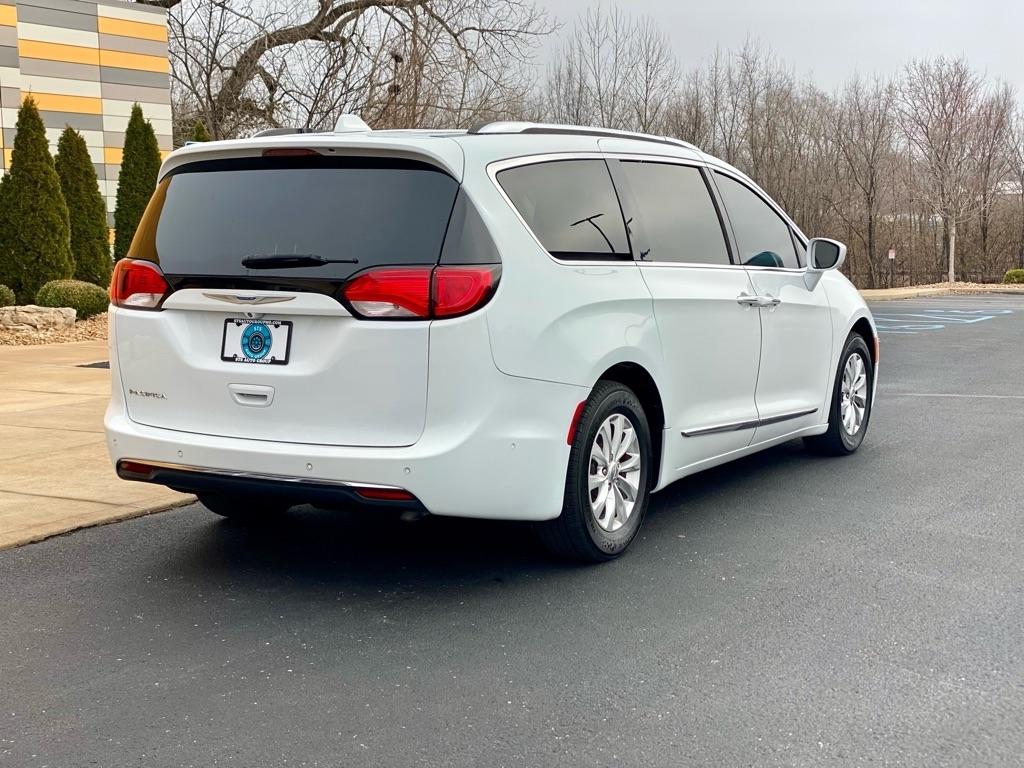 Chrysler Pacifica  2018